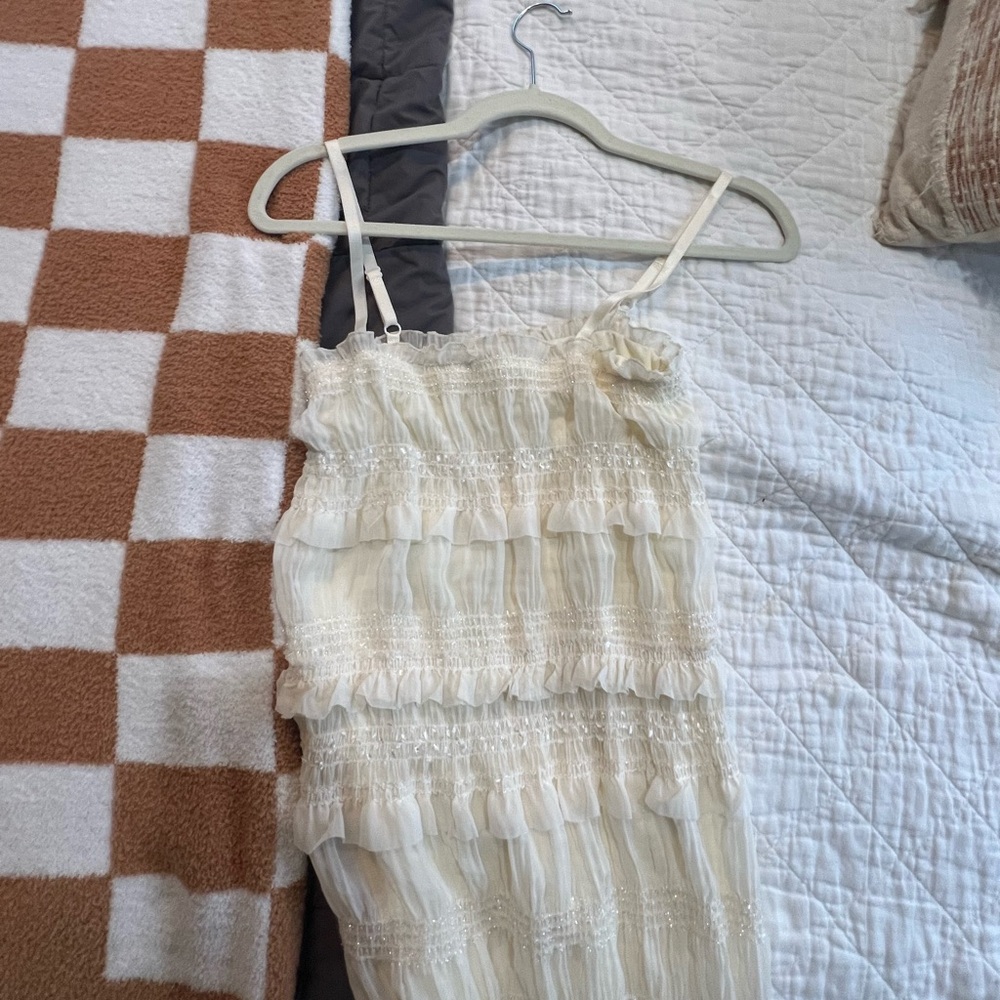Ivory Ruffle Maxi Dress - Picture 4 of 5